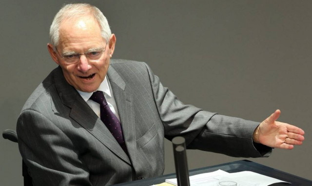 Σόιμπλε: Όχι κούρεμα - Υλοποίηση του προγράμματος για τη βιωσιμότητα του χρέους