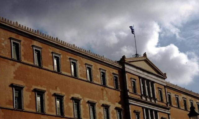 Κομισιόν: Κοινωνικά δίκαιο το νέο μνημόνιο- Το χρονικό της υπογραφής της συμφωνίας