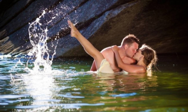 Δεκάδες κίνδυνοι απειλούν τις γυναίκες το καλοκαίρι