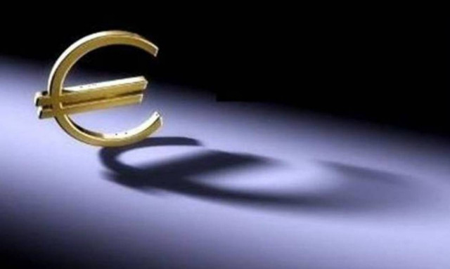 Συνάλλαγμα: Το ευρώ σημειώνει οριακή πτώση 0,02% στα 1,1120 δολάρια