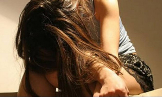 Ρόδος: Σπείρα «ψάρευε» από το διαδίκτυο γυναίκες και τις εξέδιδε