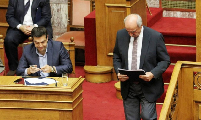 Παραδίδει τη διερευνητική εντολή ο Μεϊμαράκης – Πυρά κατά Τσίπρα