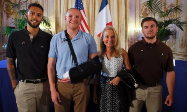 Το παράσημο της Λεγεώνας της Τιμής στους Αμερικανούς που απέτρεψαν επίθεση σε τρένο