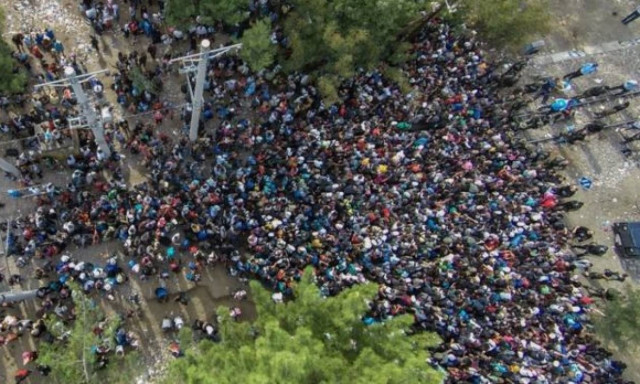 Σκόπια: Περίπου 4000 πρόσφυγες εισήλθαν από χθες το απόγευμα στη χώρα