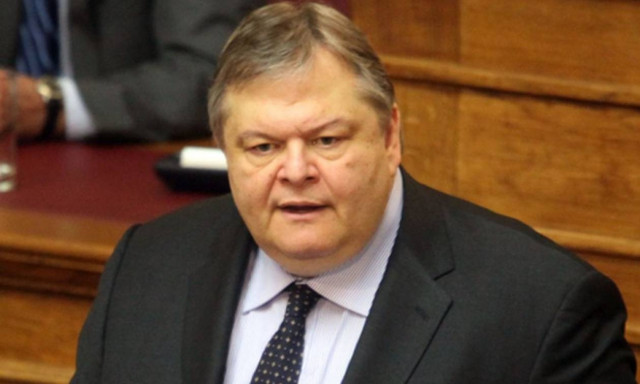 Εκλογές - Βενιζέλος: Ο κ. Παπανδρέου δεν ανήκει στο ΠΑΣΟΚ