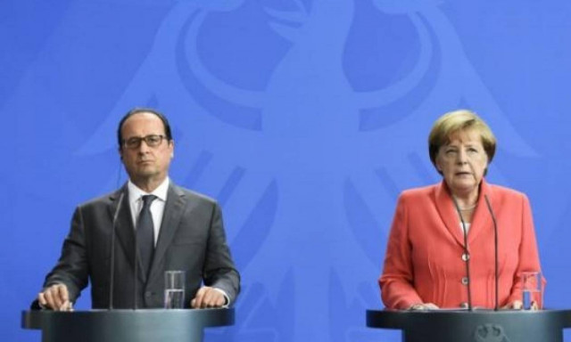 Μήνυμα από Μέρκελ-Ολάντ για ενιαία ευρωπαϊκή απάντηση στη μεταναστευτική κρίση
