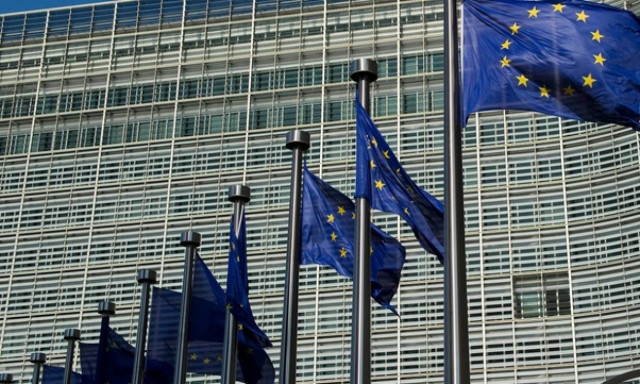 Κομισιόν: Έτοιμη να προσφέρει βοήθεια στην Ελλάδα για την αντιπετώπιση του μεταναστευτικού