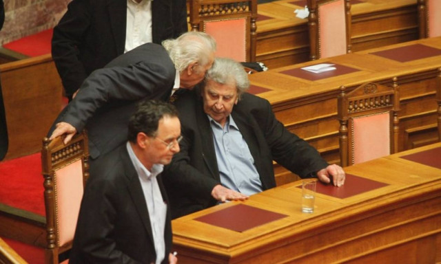 Λαφαζάνης σε Μίκη: Και στη Βουλή και στο Παλλαϊκό Μέτωπο