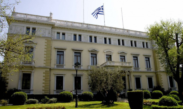 «Κληρώνει» για ημερομηνία εκλογών και υπηρεσιακό πρωθυπουργό