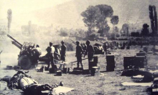 Σαν σήμερα έληξε ο εμφύλιος πόλεμος στην Ελλάδα