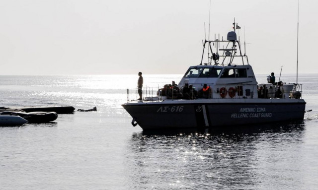 Διάσωση μεταναστών έξω από το Αγαθονήσι
