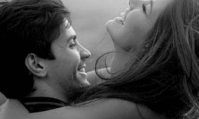 Από «φίλοι με προνόμια» σε σχέση... Πώς θα το καταφέρεις