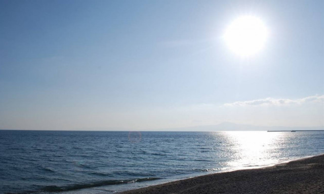 Καιρός: Ανεβαίνει ο υδράργυρος - Αναμένεται να... αγγίξει τους 35 βαθμούς Κελσίου