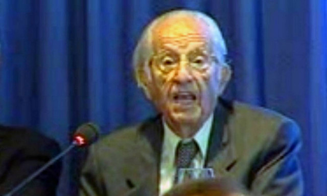 Πέθανε ο ποιητής Ηλίας Σιμόπουλος