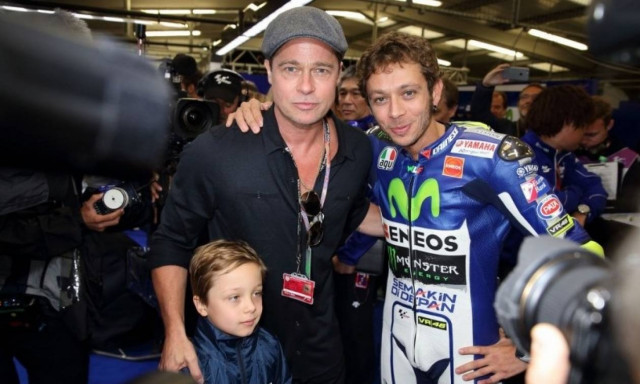 MotoGP: Ο Brad Pitt στους αγώνες μοτοσυκλέτας