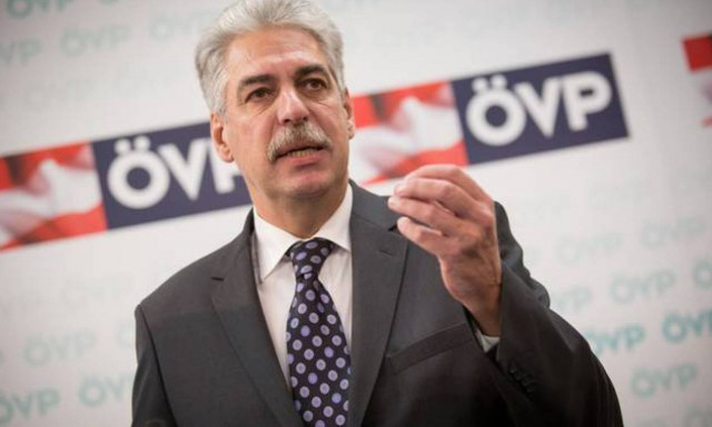 Αυστριακός ΥΠΟΙΚ: Στόχος είναι να μπει η Ελλάδα σε ανάπτυξη εντός τριών ετών