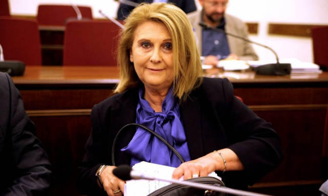 Βούλτεψη κατά Σκουρλέτη για τον τηλεοπτικό χρόνο των κομμάτων