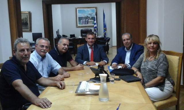 ΠΙΣ: Να αντιμετωπιστούν οι επείγουσες ανάγκες των νοσοκομείων