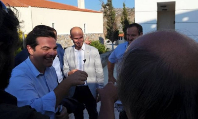 Τσίπρας για τις ρακές στην Κρήτη: Θα γίνω ντίρλα και θα πάμε για αλκοτέστ! (video)