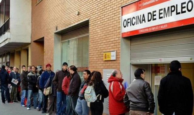 Συνταξιούχος προσφέρει αμοιβή 5.000 ευρώ για να βρει δουλειά ο γιος του