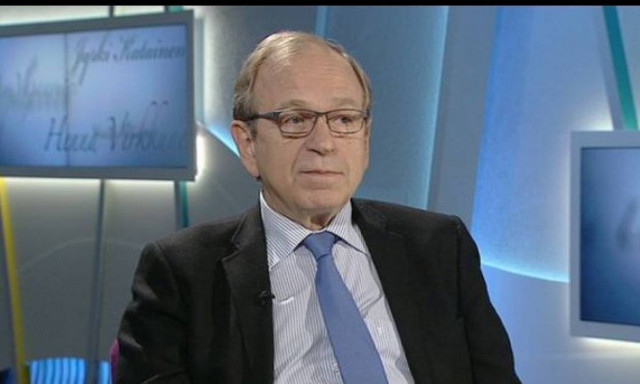 Ο διοικητής της Τράπεζας της Φινλανδίας προσφέρει το μισθό ενός μήνα για τους πρόσφυγες