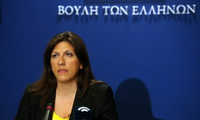 Κωνσταντοπούλου: Selfies και χαλαρή κουβέντα με τους 350 έφηβους βουλευτές