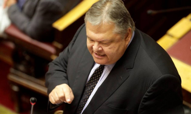 Οργή Βενιζέλου κατά Τσίπρα: Με το μνημόνιό του γλύφει εκεί που έφτυνε