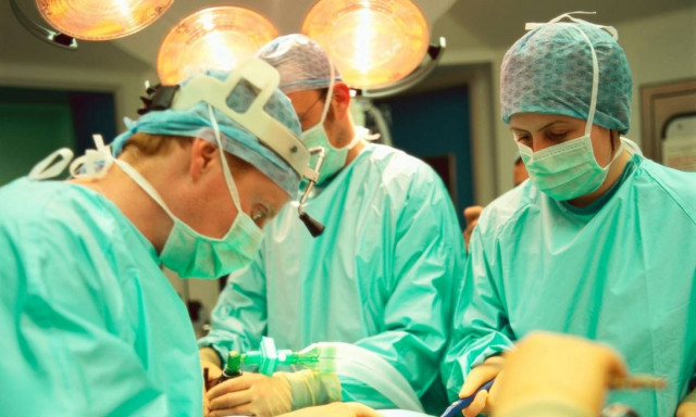 «Δώρα ζωής» σε δύο Έλληνες από Σύριο μετανάστη και νεαρό Γερμανό