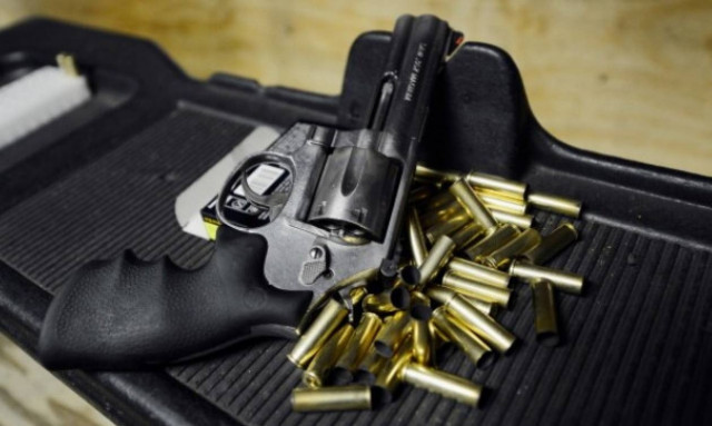 32χρονος αυτοπυροβολήθηκε στα γεννητικά όργανα