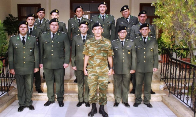 Έναρξη σχολείου εκπαίδευσης στα τεθωρακισμένα (pics)