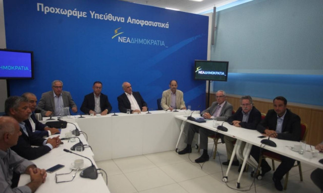 Με εκπροσώπους επιστημόνων Υγείας συζήτησε ο Μεϊμαράκης