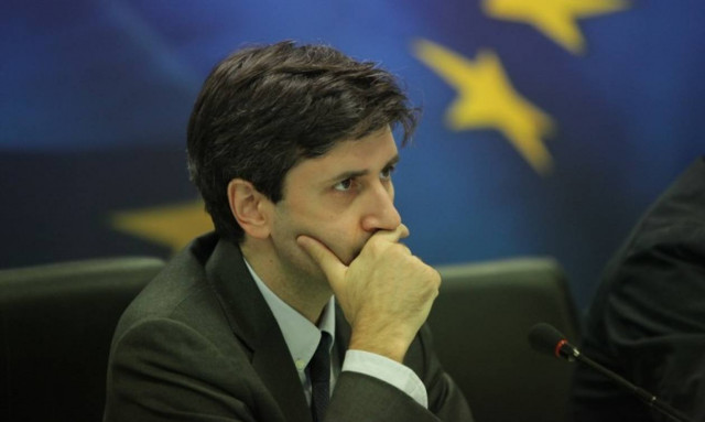 Χουλιαράκης: Η ελληνική οικονομία θα επιστρέψει στην ανάπτυξη το 2016