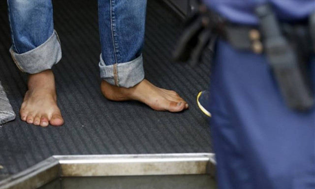 Διακόπτει τα δρομολόγια της από και προς την Αυστρία η Deutsche Bahn