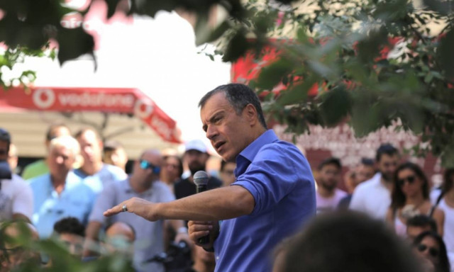 Θεοδωράκης: Ζήτησε  10% για να τα αλλάξει όλα