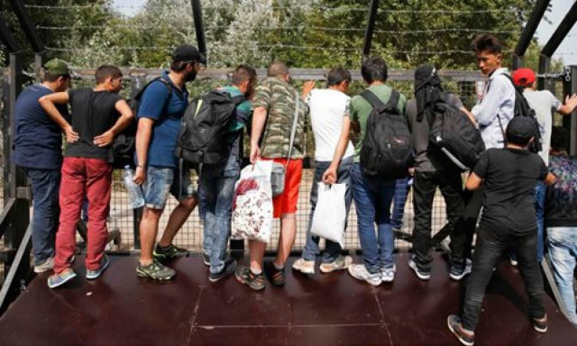 Ανησυχία για το ενδεχόμενο απέλασης των προσφύγων από την Ουγγαρία στη Σερβία