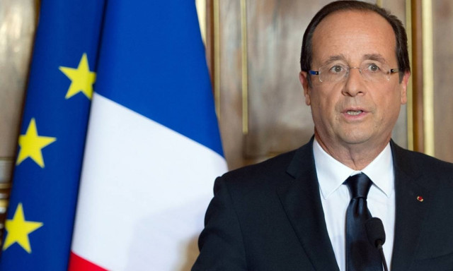 Ολάντ: Αναγκαίοι οι βομβαρδισμοί στη Συρία