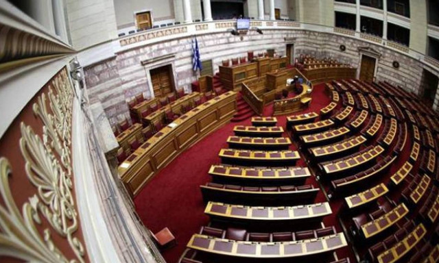 Έρχεται «τσουνάμι»: Έξι σελίδες είναι μόνο οι τίτλοι με τα προαπαιτούμενα του Νοεμβρίου