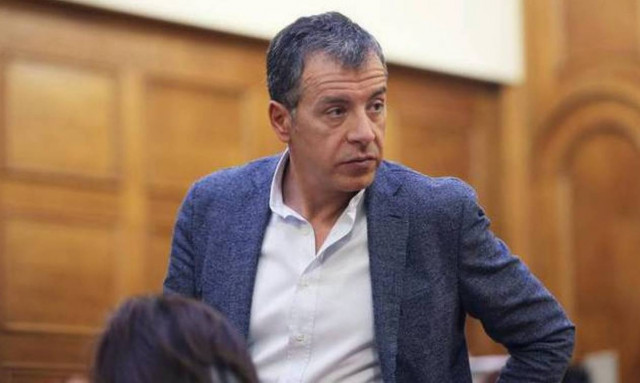 Δείτε LIVE τη διακαναλική συνέντευξη του Σταύρου Θεοδωράκη