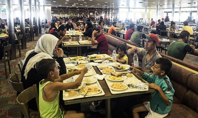 «Οι Σύριοι πρόσφυγες δεν έχουν σκίσει ούτε μισή καρέκλα»