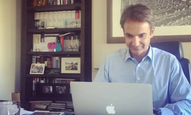 Τη χώρισε ο Νίκος και ζητά από τον Κυριάκο Μητσοτάκη να... μεσολαβήσει να τα ξαναβρούν! (pics)