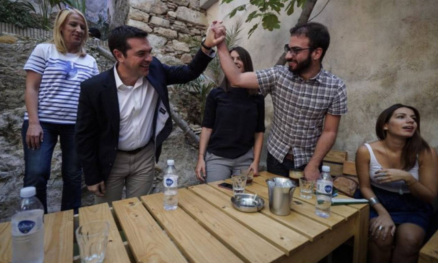 Εκλογές 2015: Χαλάρωση για τους πολιτικούς αρχηγούς πριν την εκλογική μάχη