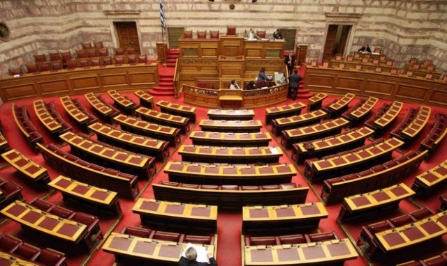 Αποτελέσματα εκλογών 2015 - Στιγμές χαλάρωσης για τους πολιτικούς αρχηγούς πριν την κάλπη