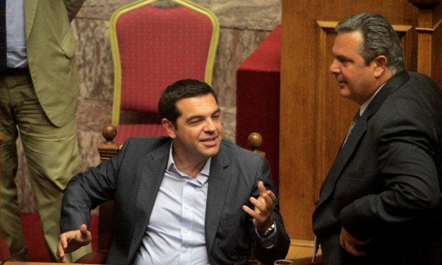 Ο θρίαμβος Τσίπρα - Καμμένου και το Βατερλώ των δημοσκόπων