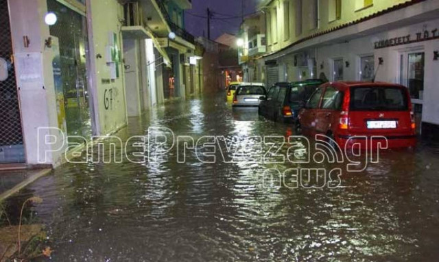 Πρέβεζα: Δεκάδες ζημιές από τα έντονα καιρικά φαινόμενα (vid&pics)
