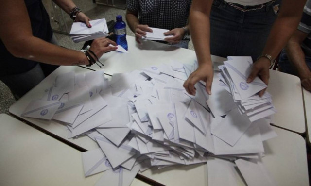 Πώς ψήφισαν δημόσιοι υπάλληλοι, αγρότες και ελεύθεροι επαγγελματίες