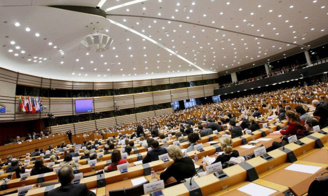 Δείτε live εικόνα από τη Σύνοδο για το προσφυγικό