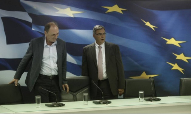 Τελετή παράδοσης-παραλαβής στο υπουργείο Υποδομών