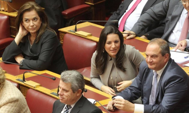 ΝΔ: Υπόγειες διαβουλεύσεις και μυστικά δείπνα στη μάχη της διαδοχής