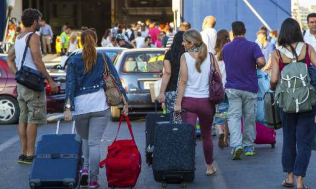 ΟΑΕΔ: Την Πέμπτη λήγει η υποβολή αιτήσεων για τον κοινωνικό τουρισμό