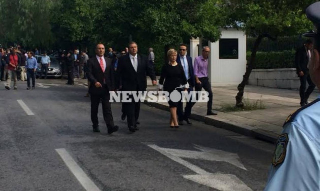 Ορκωμοσία κυβέρνησης - Καμμένος: Ήρθε η ώρα να επιστρέψει το χαμόγελο στη χώρα